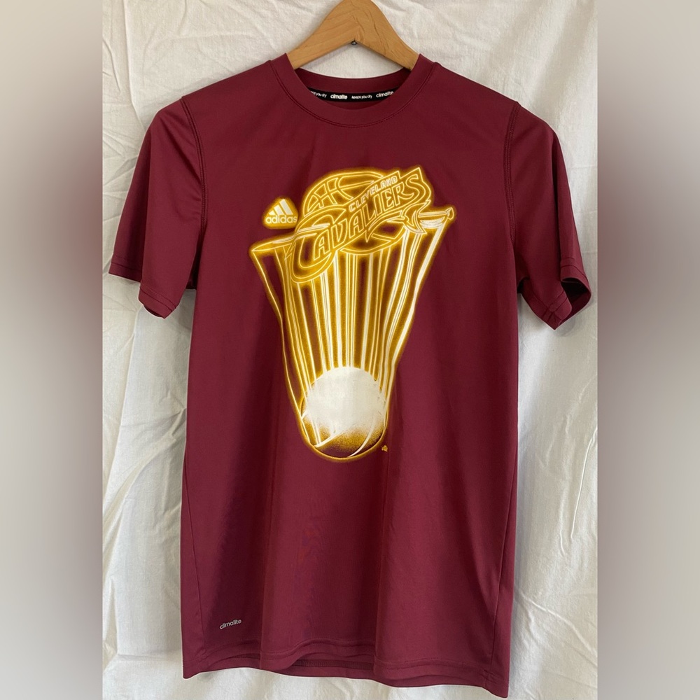 EUC BOYS ADDIDAS CLEVELAND CAVALIER SPORTS SHIRT
